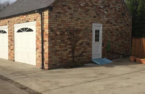 Lincoln Casa | Wayside , 3 bed , 2 bath charming house close to Lincoln