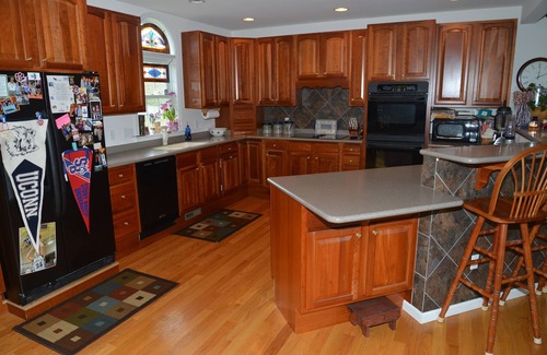 Lemont Casa | Somos ... muy cerca de todo en State College!