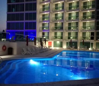 Hornos Hotel | We Hotel Acapulco