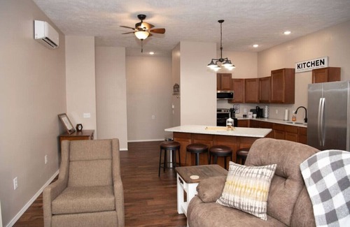 Mansfield Apartamento | Weaver Loft! Downtown Mansfield