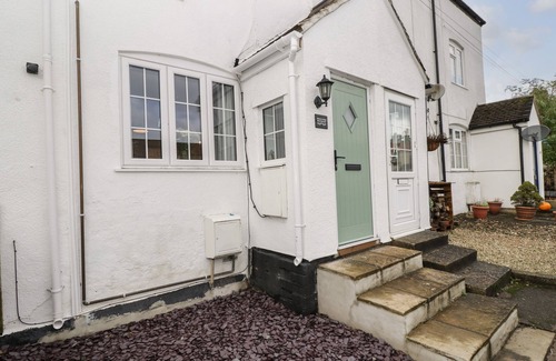 Cam Cabaña | WEAVERS COTTAGE, family friendly, with a garden in Cam, Dursley