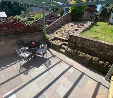 Penpont Casa | Wee Cottage - Super King bed!