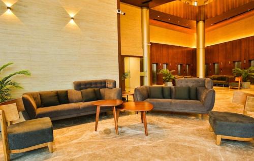 Dumas Casa | Weekend Address Managed By Living Homes