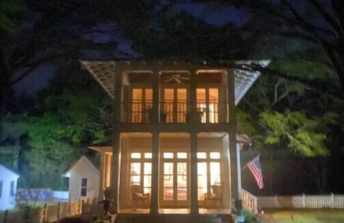Pisgah Casa | Weekend at Tiffany’s