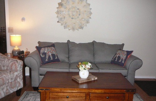 Stafford Otro | Granja de trabajo: Overnite, Vacaciones, Apartamento, Vacaciones, Campos, Bosque, Reuniones