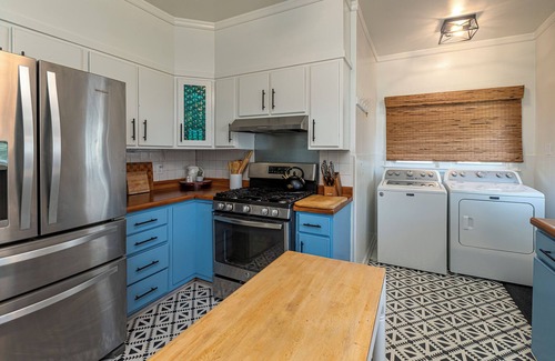 Marion Casa | Weekly/Monthly Rental in Walkable Downtown Marion