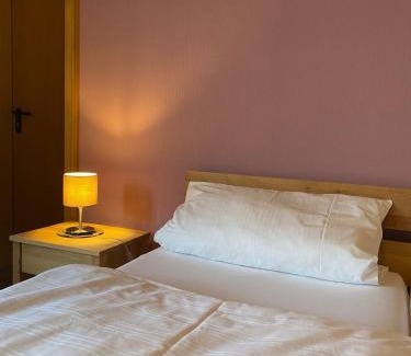 Monzingen Cama Y Desayuno | Weingut und Gästehaus Holger Alt