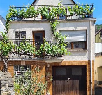 Reil Apartamento | Weinstock - klimatisierte Ferienwohnung mit Sonnenterrasse