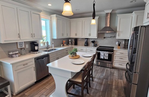 Foley Cabaña | Welcome Home. min from the sandy beaches. 5br/4.5bth