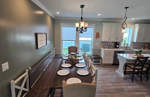 Foley Cabaña | Welcome Home. min from the sandy beaches. 5br/4.5bth