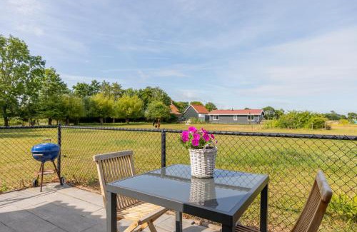 Koudekerke Apartamento | Welcome in - Vakantiewoning Jikkemien met terras, vrij uitzicht en huisdiervriendelijk