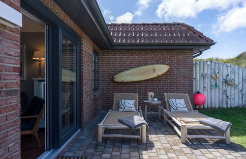 Rantum Apartamento | Welcome to Beach Bungalow Sylt Apartment 2 - your retreat for pure relaxation.