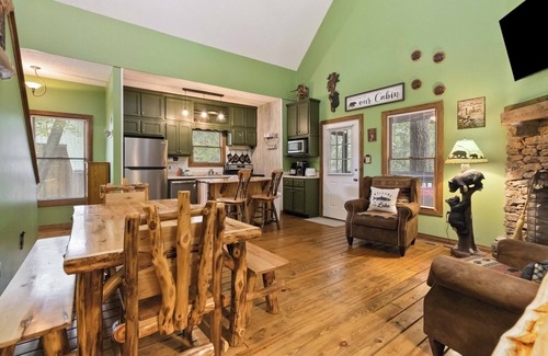 Sloans Valley Cabina | Welcome to Bigfoot Cabin at Lake Cumberland – Your Perfect Forest Retreat!
