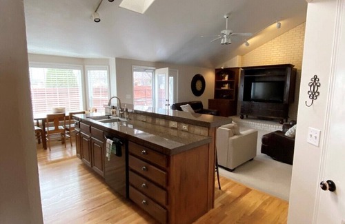 Twin Falls Casa | Welcome to Buckingham House. Entire 3 Bedroom Home