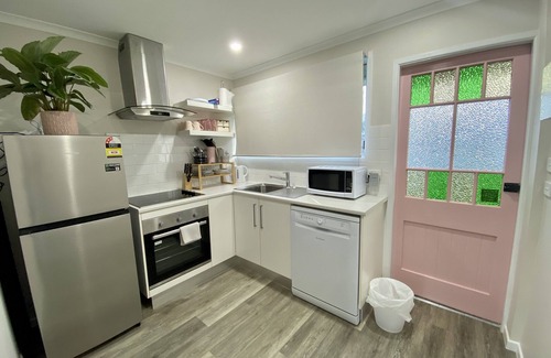 Parramatta Park Apartamento | Welcome to “Callie Cottage” Gorgeous studio apartment 2 minutes to the CBD.