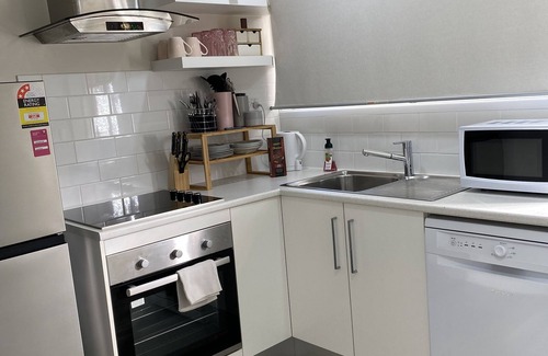 Parramatta Park Apartamento | Welcome to “Callie Cottage” Gorgeous studio apartment 2 minutes to the CBD.