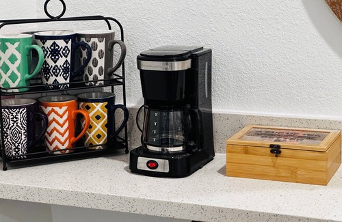 Edgewood Apartamento | Bienvenidos a casa Bethel! Recién remodelada y estratégicamente ubicada.