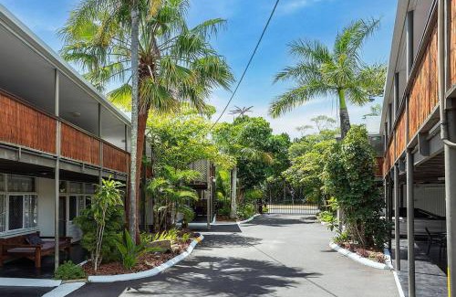 Scarness Apartamento | Welcome to Coconut Palms Unit 4
