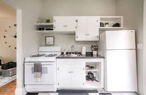 Daniels Hill Cabaña | Welcome to Cozy Cottage: Relax. Explore. Retreat.