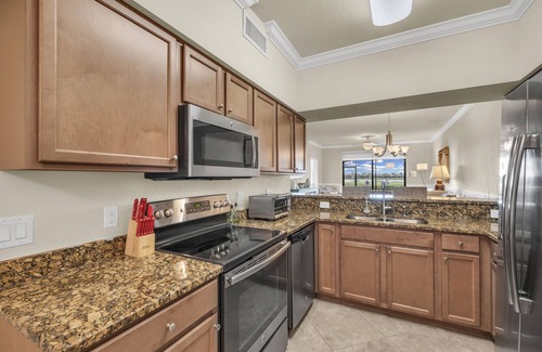 Bonita Springs Condominio | Welcome to DayBreak🌴Resort Living - Golf⛳Tennis🎾 Pools, Fitness and More!