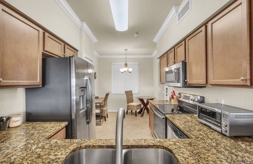 Bonita Springs Condominio | Welcome to DayBreak🌴Resort Living - Golf⛳Tennis🎾 Pools, Fitness and More!