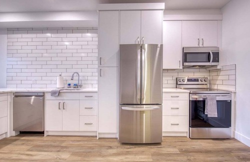 East Kootenay Apartamento | Welcome to "Everest"