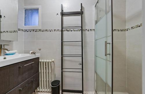 Adamville Apartamento | Welcome to Village Parisien 2