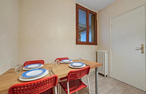 Adamville Apartamento | Welcome to Village Parisien 2