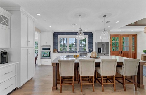 Boca Grande Casa | Welcome to Palm Paradise - 3 bed 3 bath pool home located near the historical downtown area of BG!