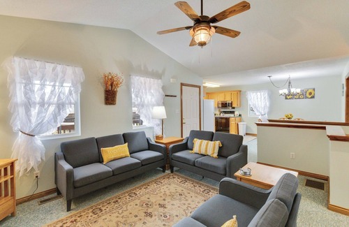 Sloans Valley Cabina | Welcome to “Relaxing on the Cumberland” – Your Perfect Cozy Escape