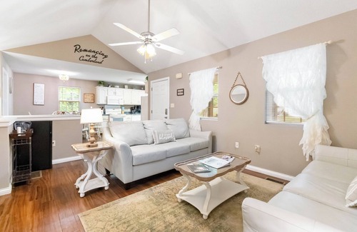 Sloans Valley Casa | Welcome to “Romancing On Lake Cumberland” – Your Perfect Romantic Getaway!