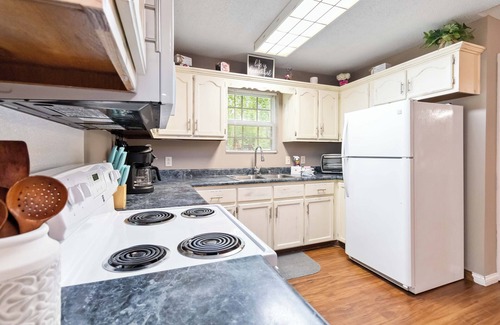 Sloans Valley Casa | Welcome to “Romancing On Lake Cumberland” – Your Perfect Romantic Getaway!