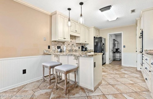Dadeville Casa | Welcome to Samantha Place Retreat on beautiful Lake Martin !! 6 Br/4Ba