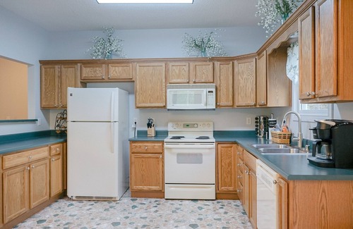 Sloans Valley Casa | Welcome to “Shady Hill” – The Perfect Comfy Choice for Family and Friends