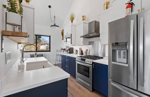 Rapid City Casa | Welcome to TEN18 Hideaway, Welcome to TEN18 Hideaway