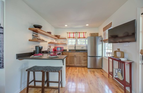 Black Mountain Cabina | Welcome to the Black Mountain 5th Street Cabins – Cabin