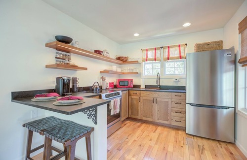 Black Mountain Cabina | Welcome to the Black Mountain 5th Street Cabins – Cabin