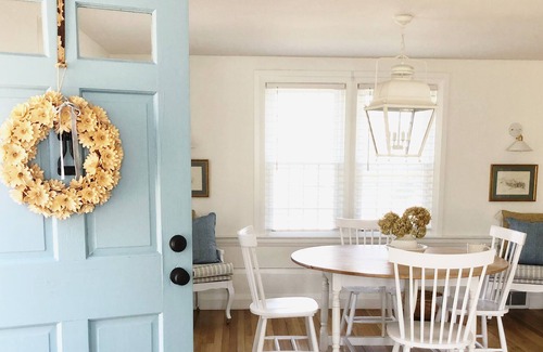 South Harwich Casa | Welcome To The Blue Door .2 miles from Red River Beach