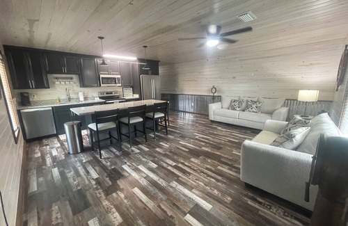 Ono Island Casa | Welcome to the Nautical Nook. A cozy 1Bd 1Ba home near Beaches and NAS.