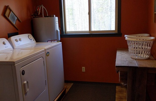 Columbia Falls Casa | Welcome to The Ponderosa!