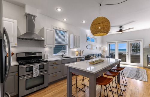 Blaine Casa | Welcome to the Perch. The epitome of Birch Bay, WA beach living!