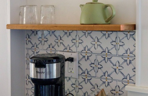 Valatie Cabaña | Welcome to the Red Bridge Cottage!