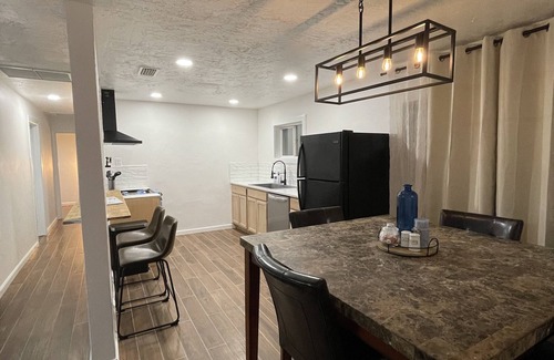 Live Oak Casa | Welcome to "The Red Hideaway"!