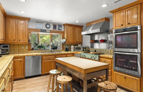 Incline Village Casa | Welcome to the Ponderosa Pine property