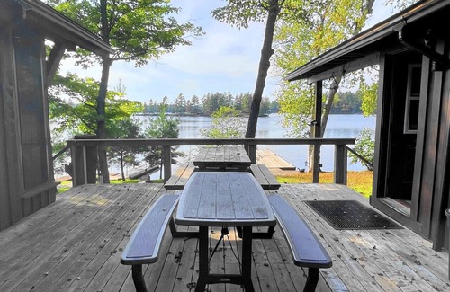 North Kawartha Casa | Welcome to the Wolf Den on Wolf Lake!