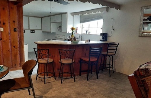 Tombstone Apartamento | WELCOME TO VIGILANTE INN "INVINCIBLE QUARTERS"
