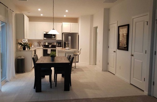 Maxwell Casa | Welcome to Woodhaven! Brand new home on a quiet pond in a great neighborhood.