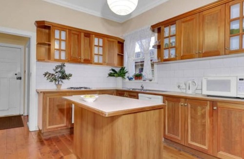 Shepparton Casa | Welcome to your perfect getaway in the heart of Shepparton! Nestled in the CBD