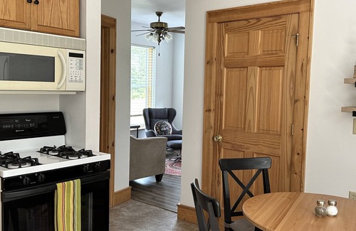 Sand Creek Casa | Welcome to ZenFrieda. Escape to the country and enjoy our sauna/cold tub area!