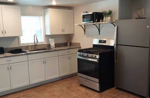 Warren Casa | Welcoming 3-bedroom House - Howland OH